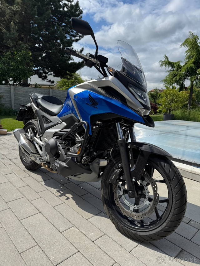 HONDA NC 750 X DCT, 2300-KM