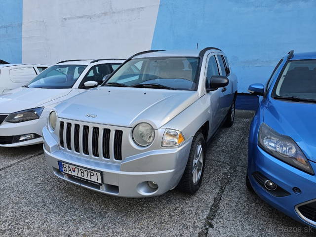 Predám Jeep Compass 2,4 automat 4x4