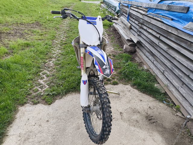 Yamaha yzf 250