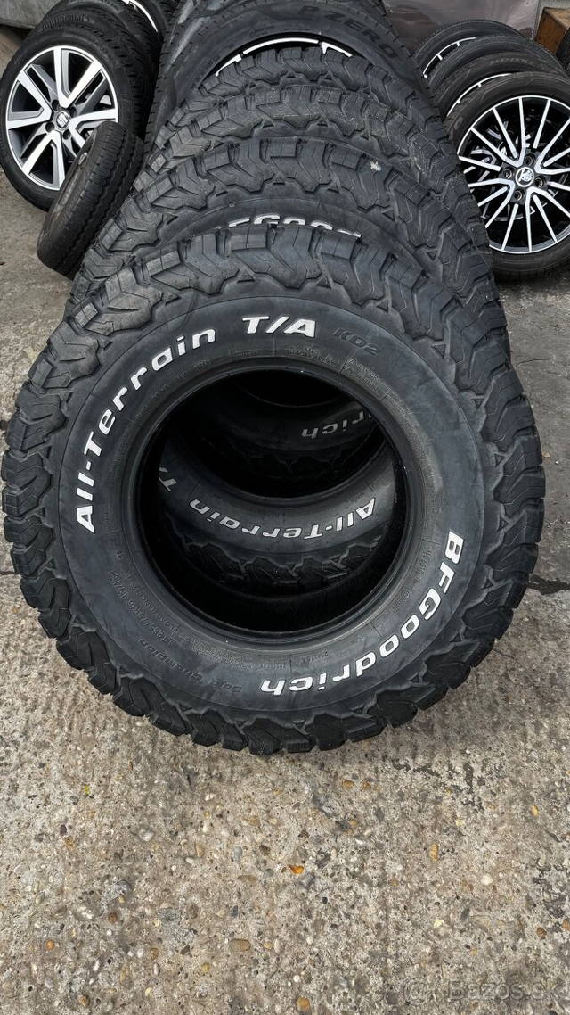 BF Goodrich All-Terrain T/A 265/75R16