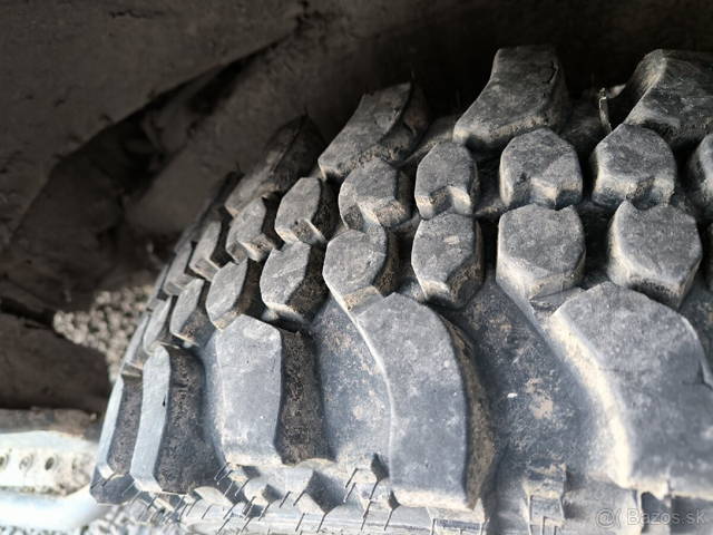 235/75 R15 offroad pneu T3