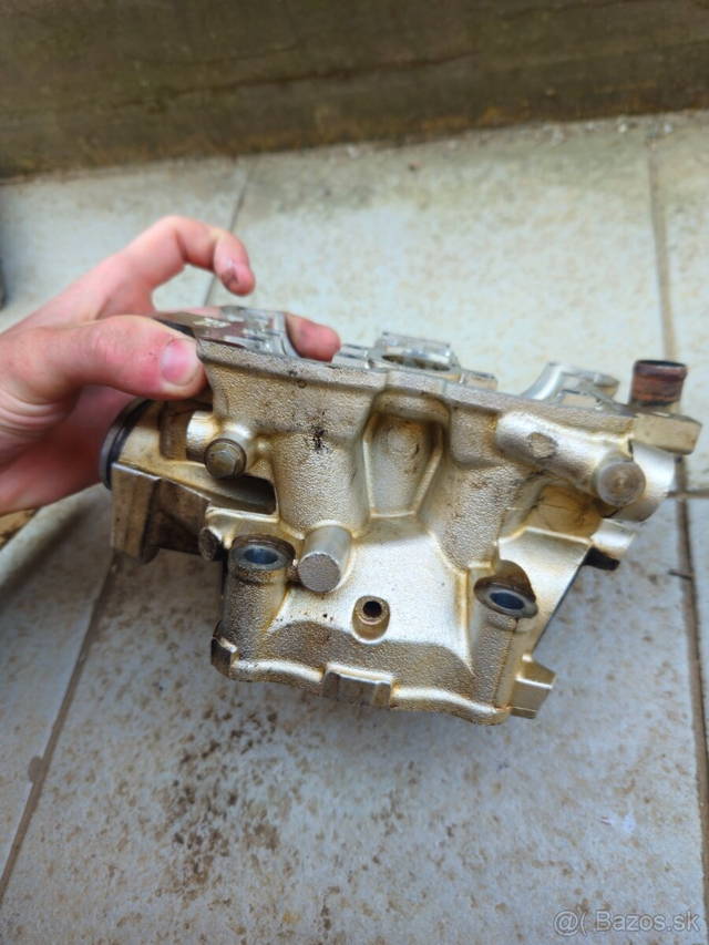 Yamaha yz250f 2007 hlava komplet