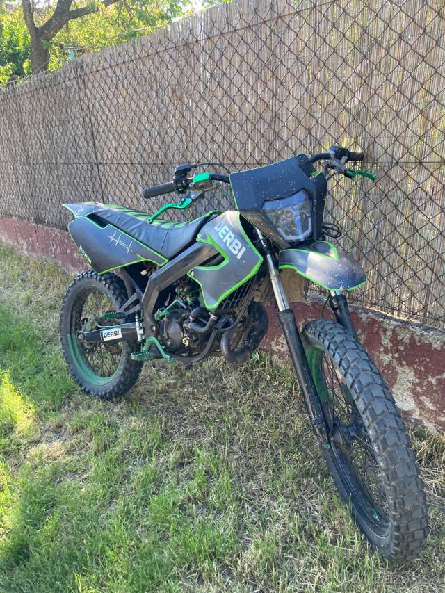 Derbi senda