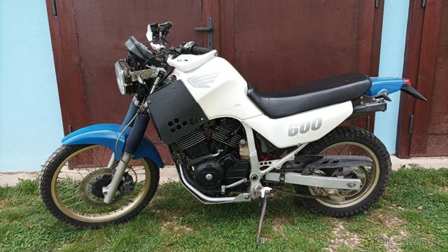 Honda transalp XL600