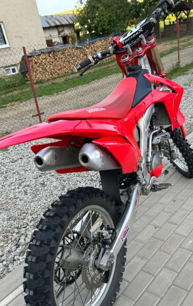 Motorka yamaha 250ccm