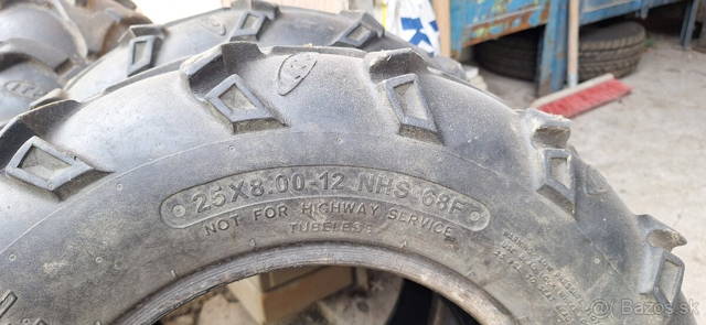 Predám pneu 25x10-12