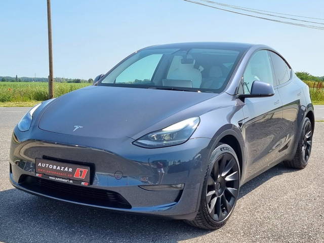 Tesla Model Y Dual Motor Long Range 75kWh 514k pohon 4x4