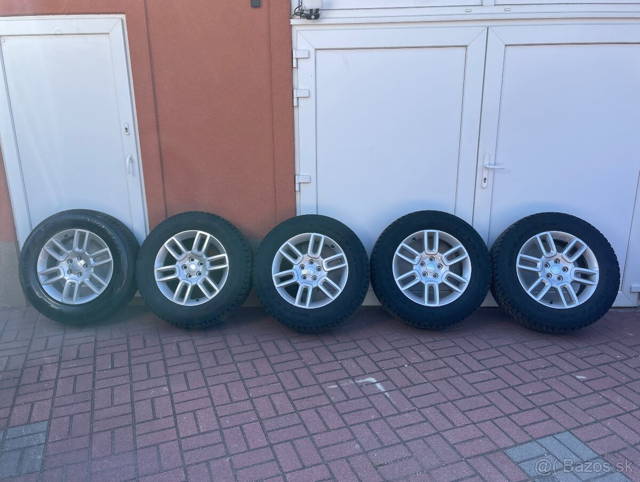 Predam 5x kola na Defender l663