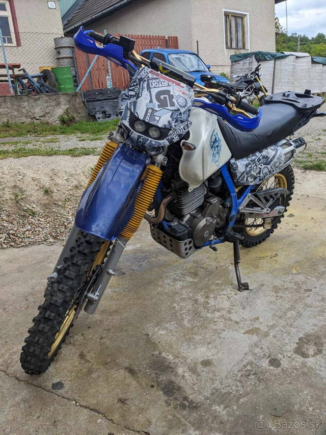 Honda NX 650 Dominator