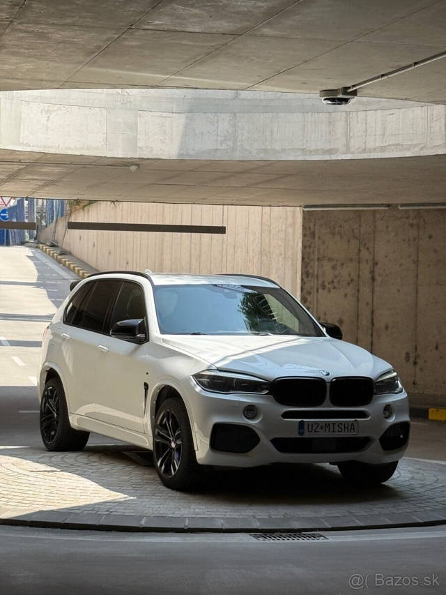 BMW X5 M50D