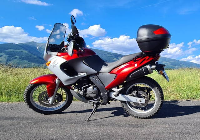 Predám Aprilia Pegaso 650i.e