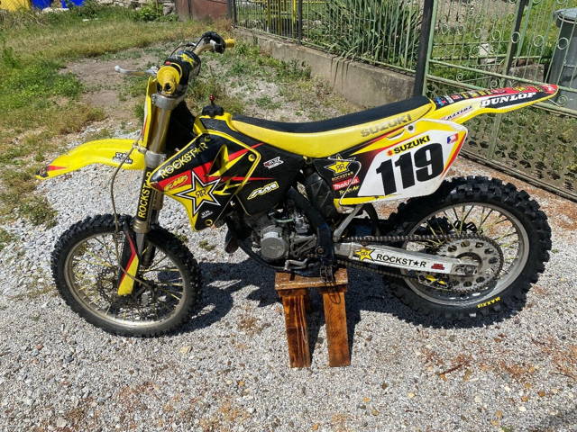 Suzuki rm 125