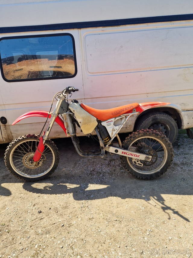 CR 250