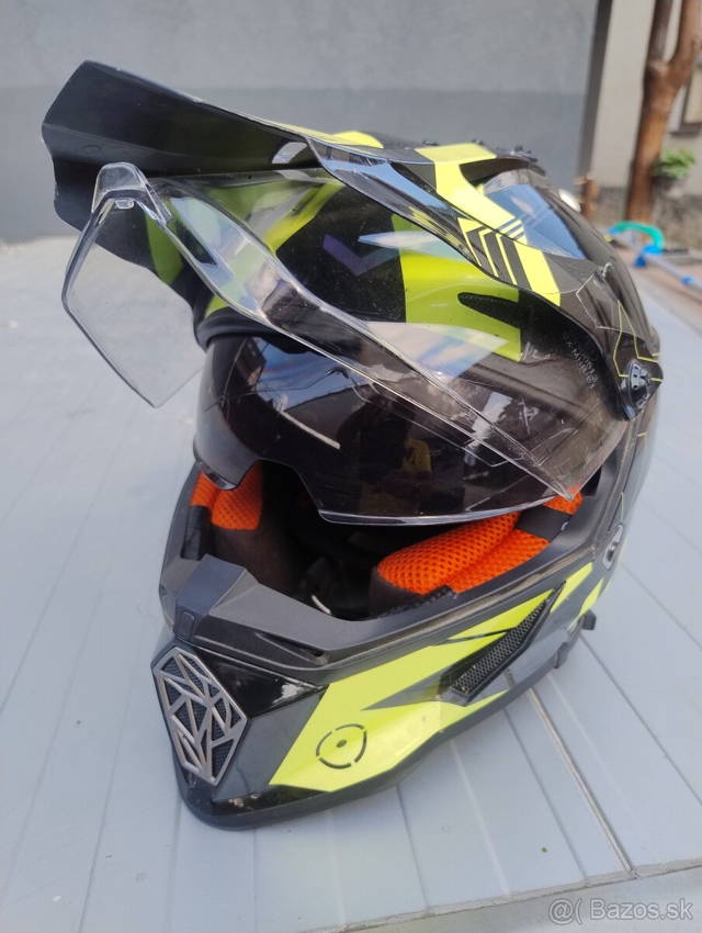 Prilba LS2