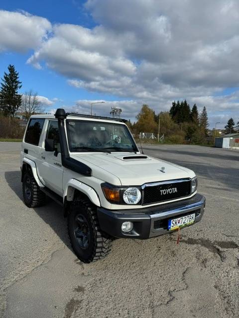 Toyota Land cruiser HZJ 71