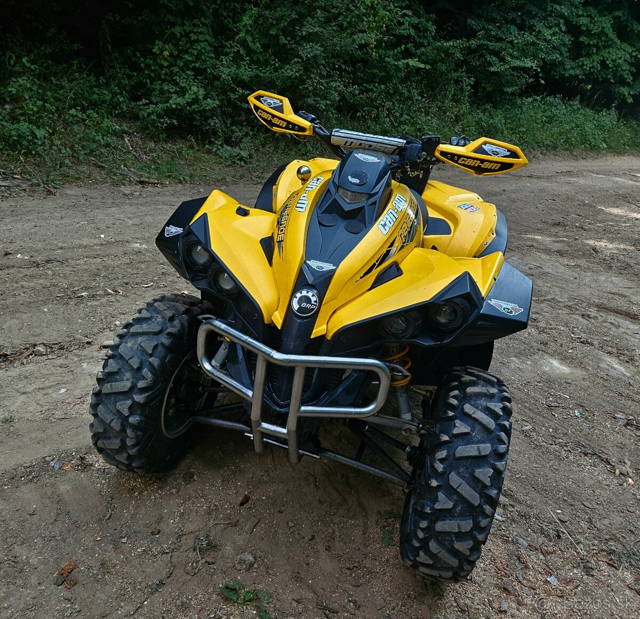 CAN AM RENEGADE 800