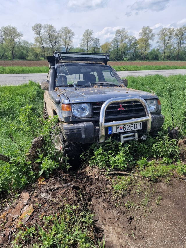 Pajero 2,5 td Offroad