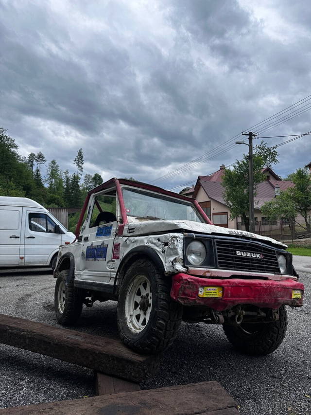 Závodný špeciál Suzuki Samurai