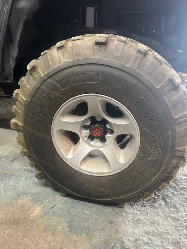 38x13 R16 Super Swamper TSL