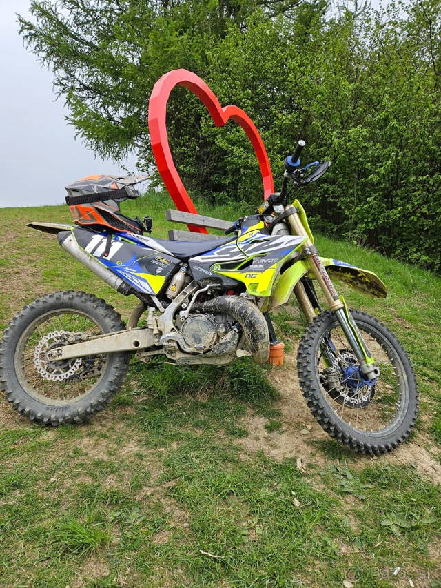 Yamaha yz250x