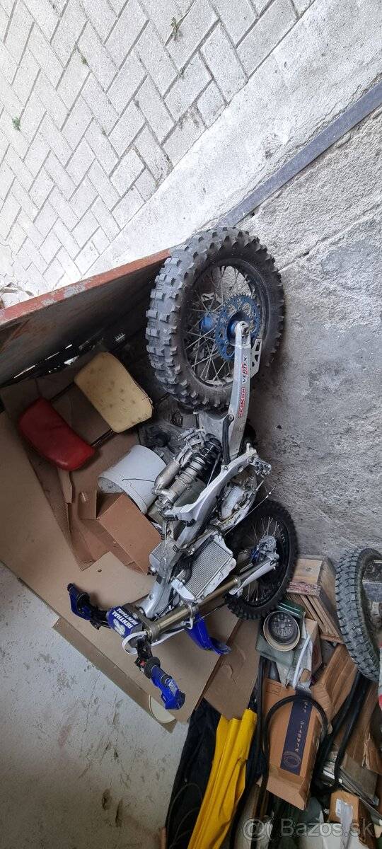 Diely YZF, Kolesa Yamaha, tlmiče