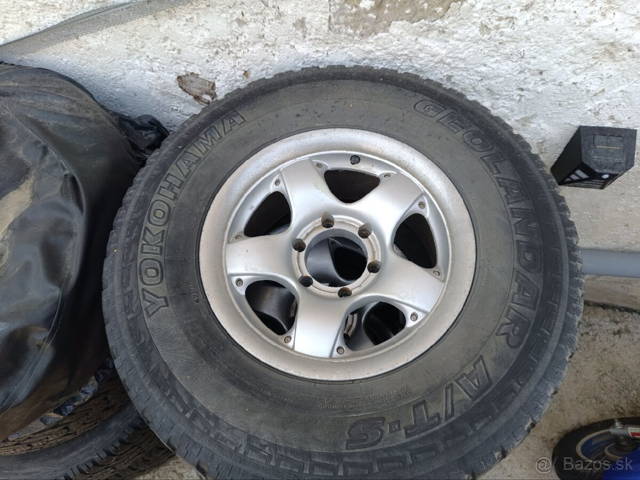 sada kolies 6x139,7 R16 Yokohama