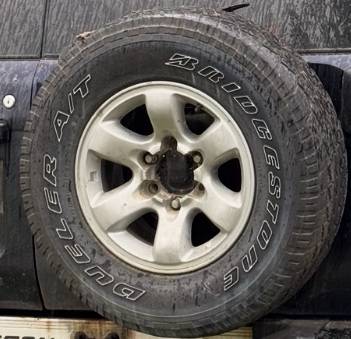 Predám originál disk Nissan patrol y61 6x139,7 r16