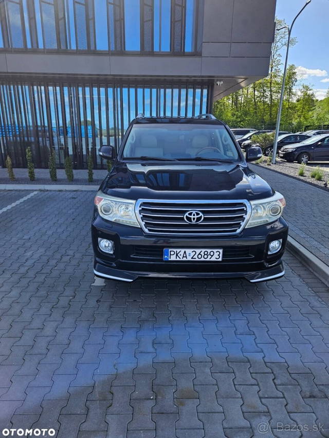 Land Cruiser 4.6 GXR 2013r