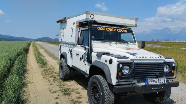 Land Rover Defender 110 puma