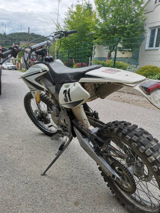 Predam pitbike 250