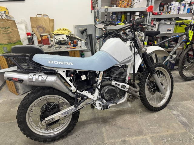 🏍️ Predám Honda XL600RM – projekt / na diely