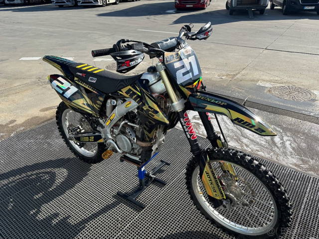 Suzuki RZM 250