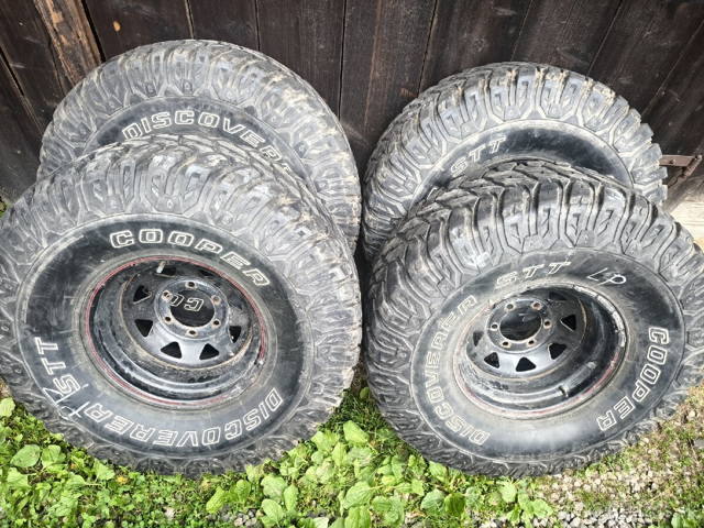 6x139.7 R15 35x12.5 Cooper