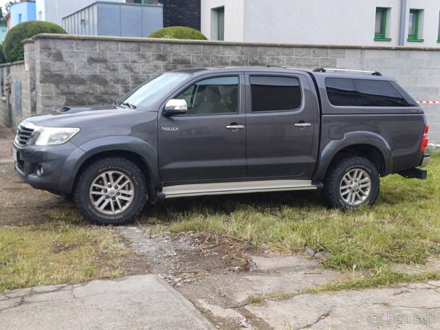 Toyota Hilux 3,0 diesel r.v. 2015