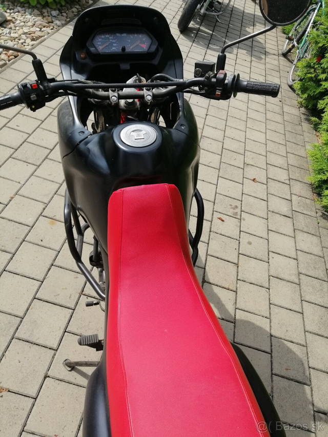 Honda NX 650 (Dominator)