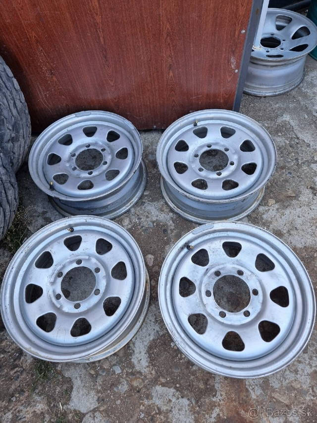 6x139,7 R16 Nissan Patrol