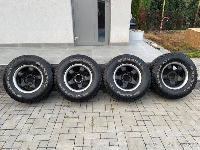 Elektróny na L200, Hilux Navara