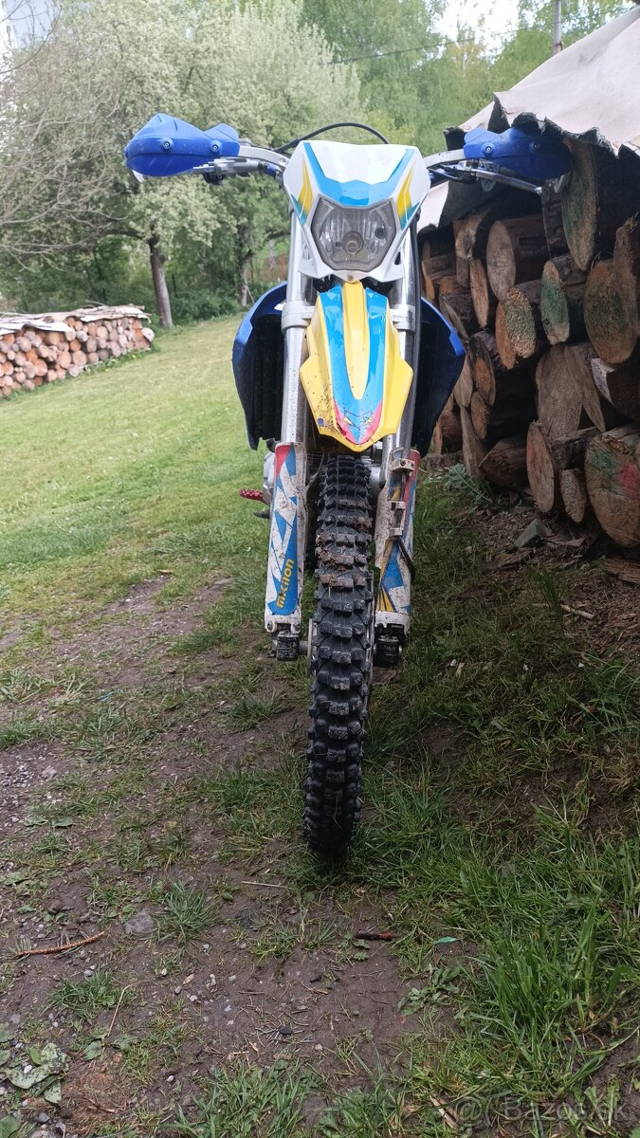 Miki lon 250cm3