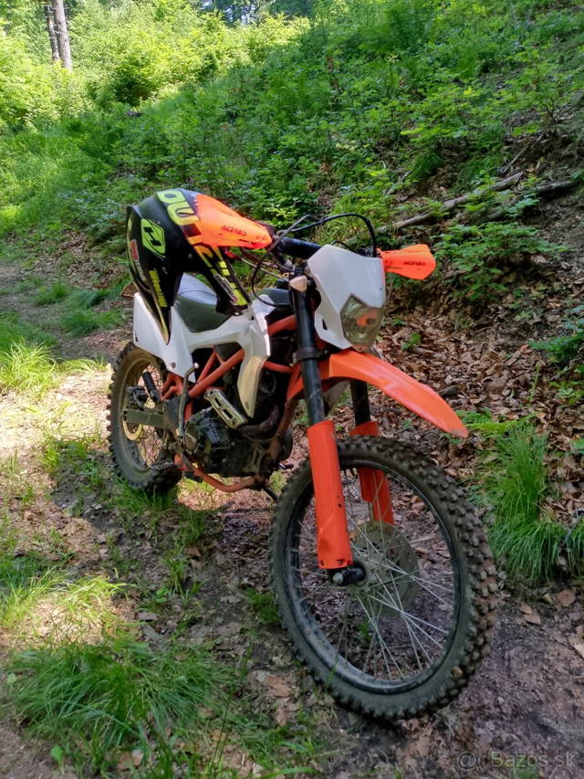 Minirocket Defender 250cc