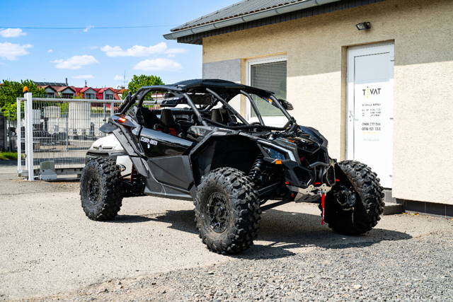 Can-Am MAVERICK X3 Turbo XRS