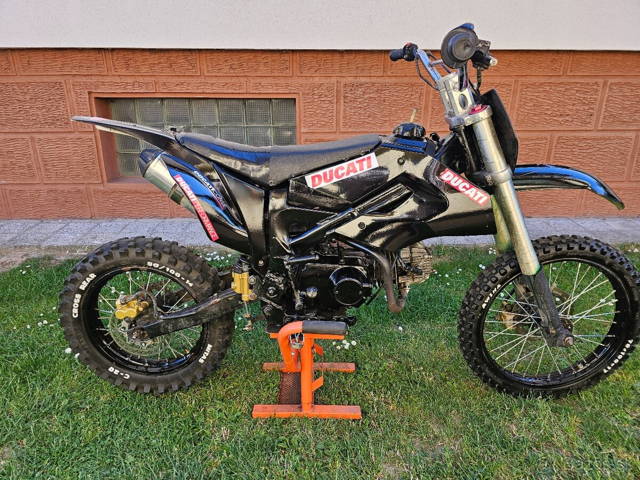 Pitbike 125ccm 4 rýchl.manuál 1N234