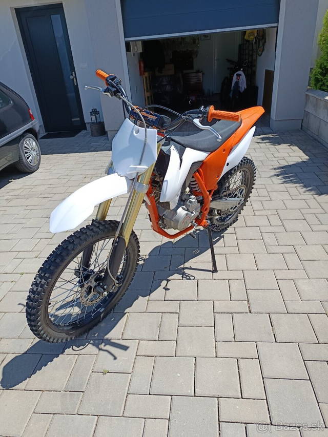 Pitbike MiniRocket PitRock 250ccm 21x18