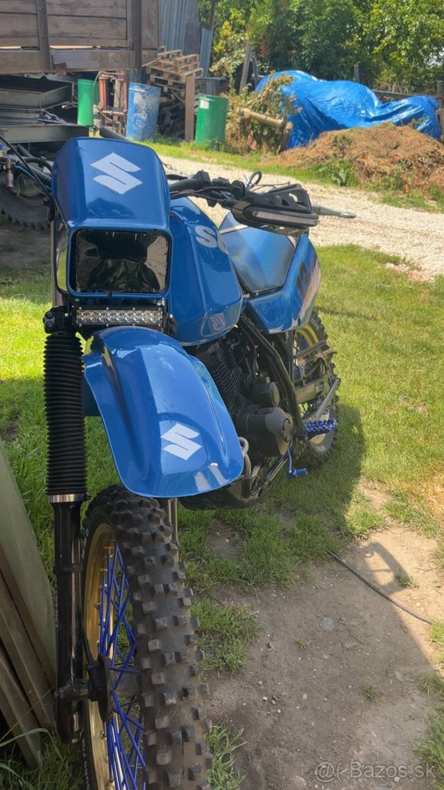 Suzuki dr600