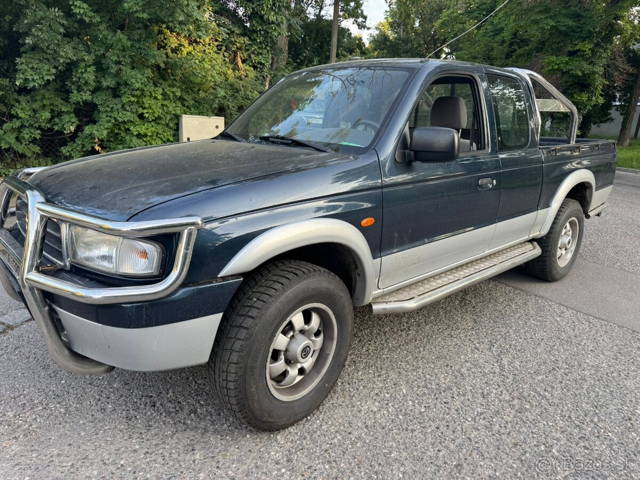 MAZDA B2500 2,5 TD 80KW 4X4 KLÍMA ŤAŽNÉ