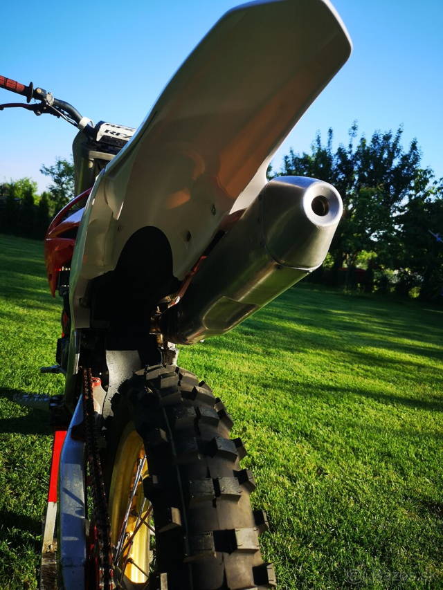 Honda CRF 450R, r.v. 2009, el. vstřikování.