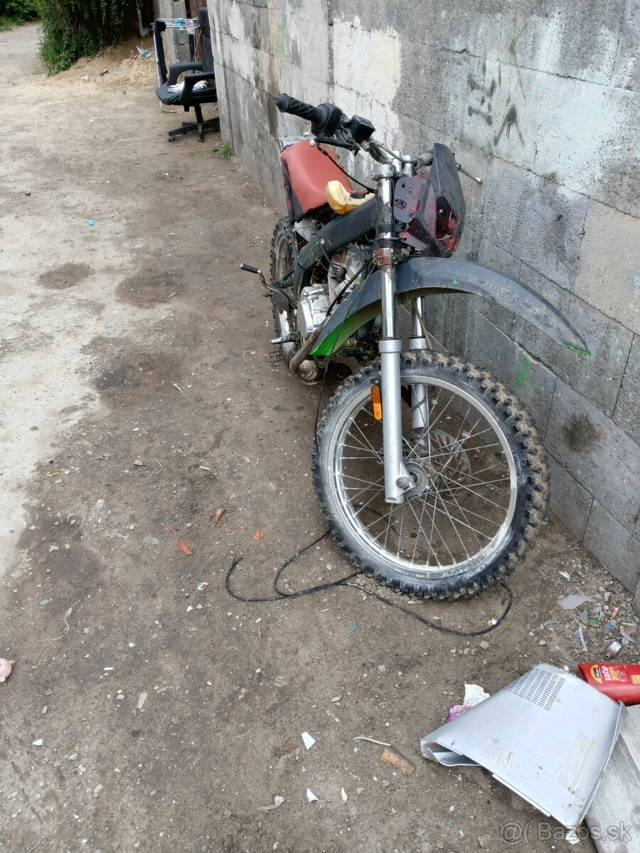 Predám tuto motorku