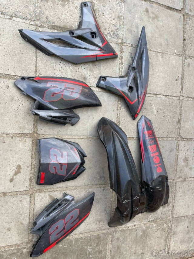 Yzf 250 plasty
