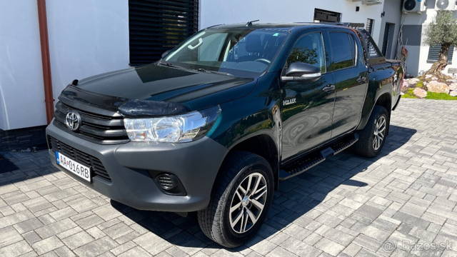 TOYOTA HILUX DC 2.4 I D-4D Live - NA PREDAJ / NA SPLATKY