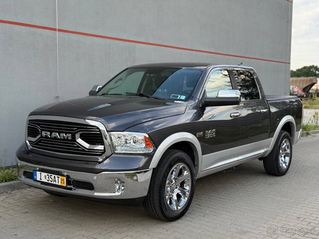 Dodge ram 1500 Laramie 4x4 5.7 hemi