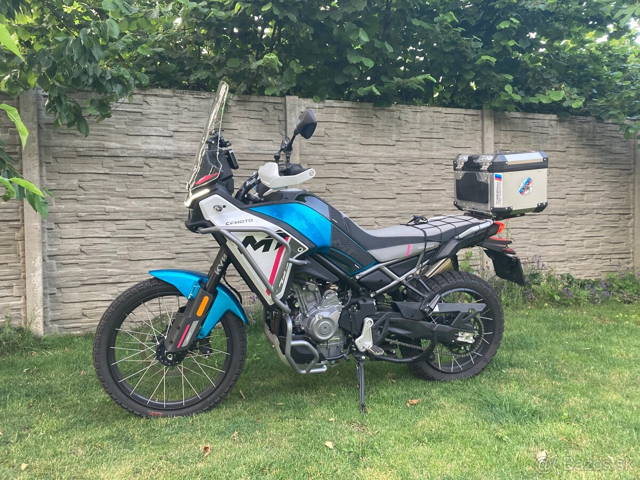CF MOTO 450MT